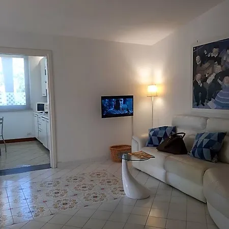 Esperidi 4*